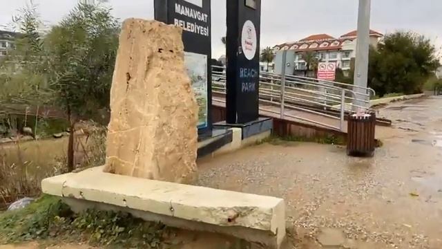 Evrenseki Strand und Promenade nach dem Sturm. Live