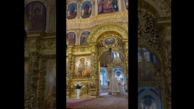 Праздничная Литургия на Сретение Господне.