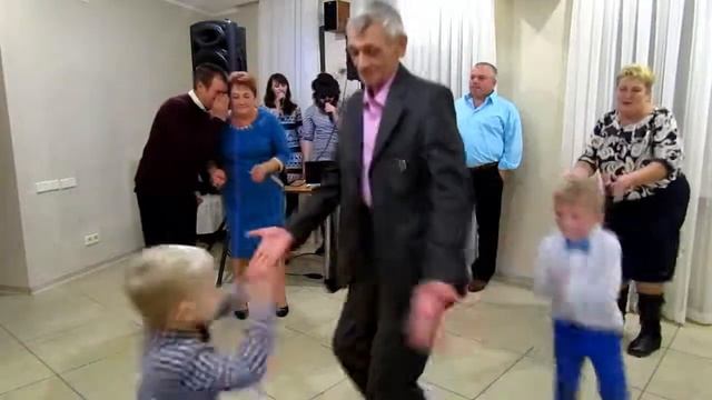 Музичне оформлення вашого свята-Паша та Ангеліна Каташинські,"Чорна редька",смт Попільня,2017р.