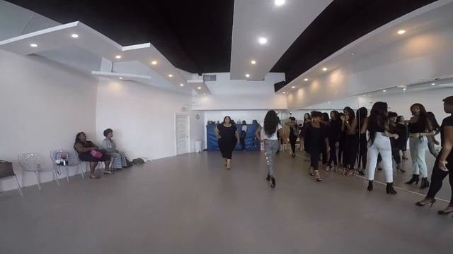 Runway 101 for Curvy Girls   HD 720p