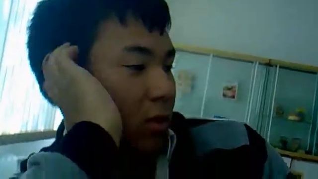 Он накурился)))))