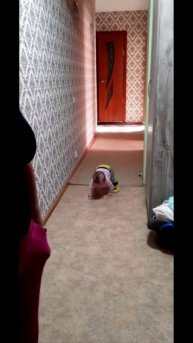 МАЛЫШКА приколько ползёт #NelyaAkim