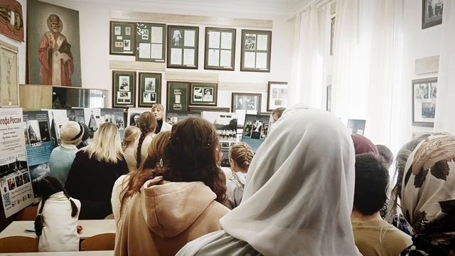 Выставка "Голгофа России" в воскресной школе  Свято-Николаевского собора г.Евпатории