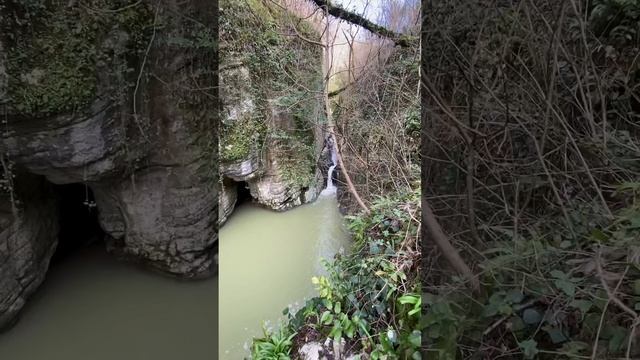 Все обо всем,  Агурские водопады