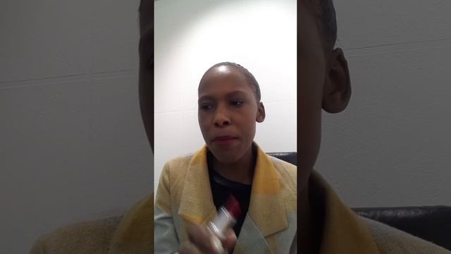 Clinique Insider for 2015, Unathi reviews the Pop Lip Colour and Primer, and All About Shadow Duos.