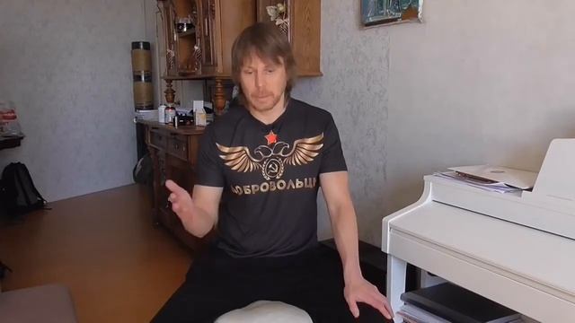 Павел Перец  Кому делать нечего