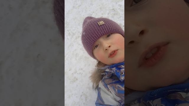 как я катаюсь в моём дворе