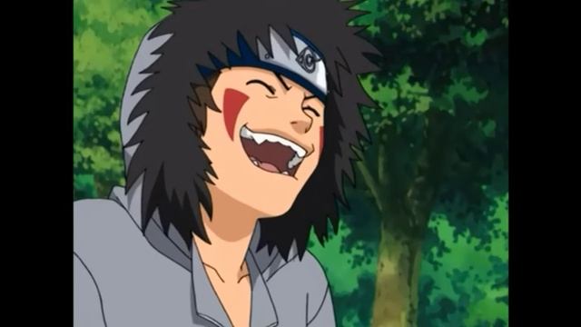 sakura tropiesa en los pies de naruto y akamaru lo orina en la cara🤢🤮🤮