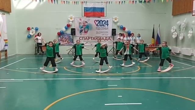 Спортивный танец команды "Росинка"