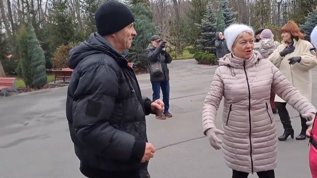 ЗАБЛУДИЛАСЬ ОСЕНЬ СРЕДЬ БЕРЕЗ ДА СОСЕН❤️ ТАНЦЬІ В ПАРКЕ ГОРЬКОГО❤️ ХАРЬКОВ 2023