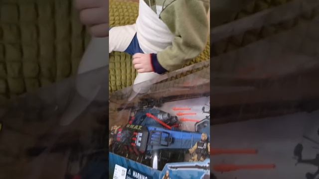 Распаковка игрушек