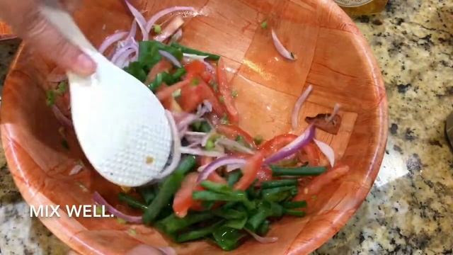 Zucchini Noodles Salad in Lime & fish sauce Dressing
