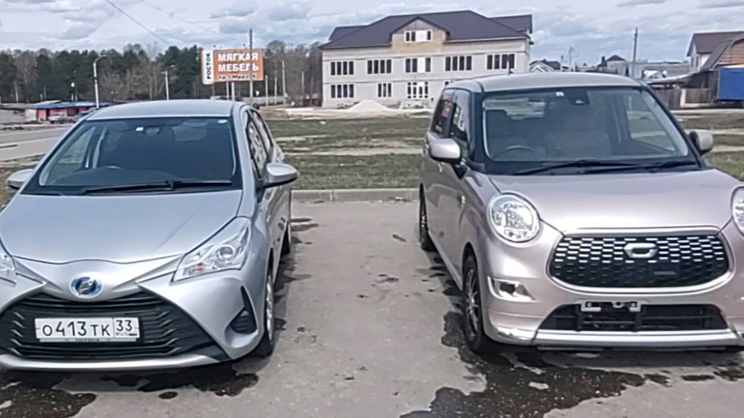 Daihatsu Cast Style vs Toyota Vitz Hybrid