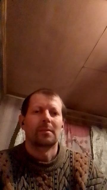 Бог любит всех людей.