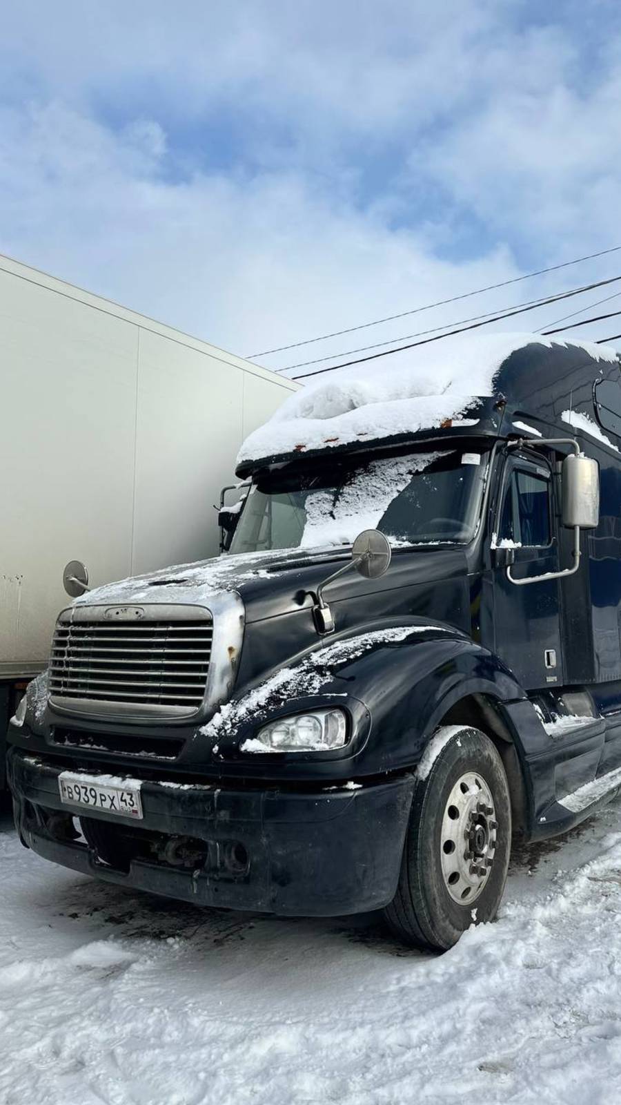 В продаже Freightliner Columbia
