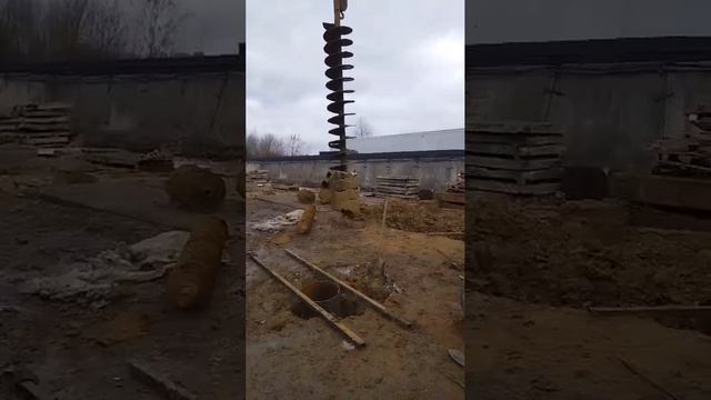 Бурение под трубы 1300-ым буром 🔝 АРЕНДА СПЕЦТЕХНИКИ тел. +7 (985) 185-77-77.