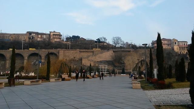 Зминий парк Рике в Тбилиси, Грузия, 19.01.2015