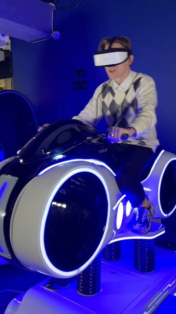 Аттракцион виртуальной реальности гонка Moto VR