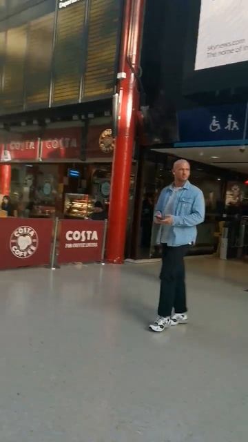 Liverpool lime Street train station