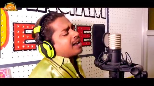 Ena Kiya chalechhi gori matek matek