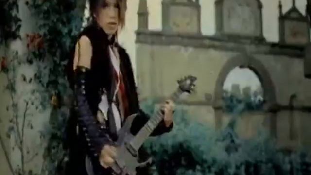 Aoi and Kai - Iris