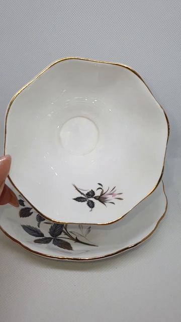 Royal Albert Оригинал Англия Винтажная Чайная пара / 151242