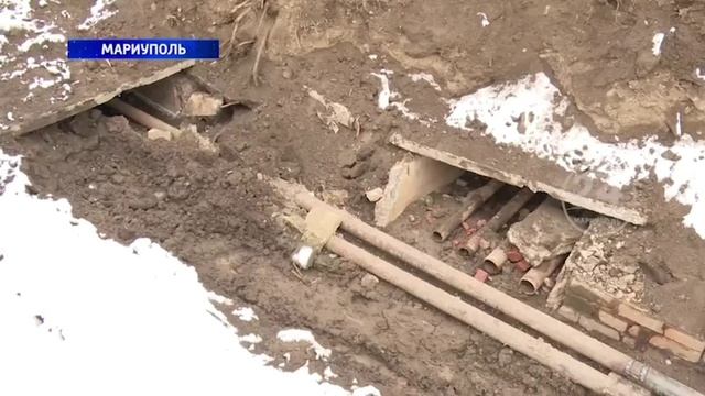 Петербургские специалисты продолжают устранять последствия аварий в Мариуполе