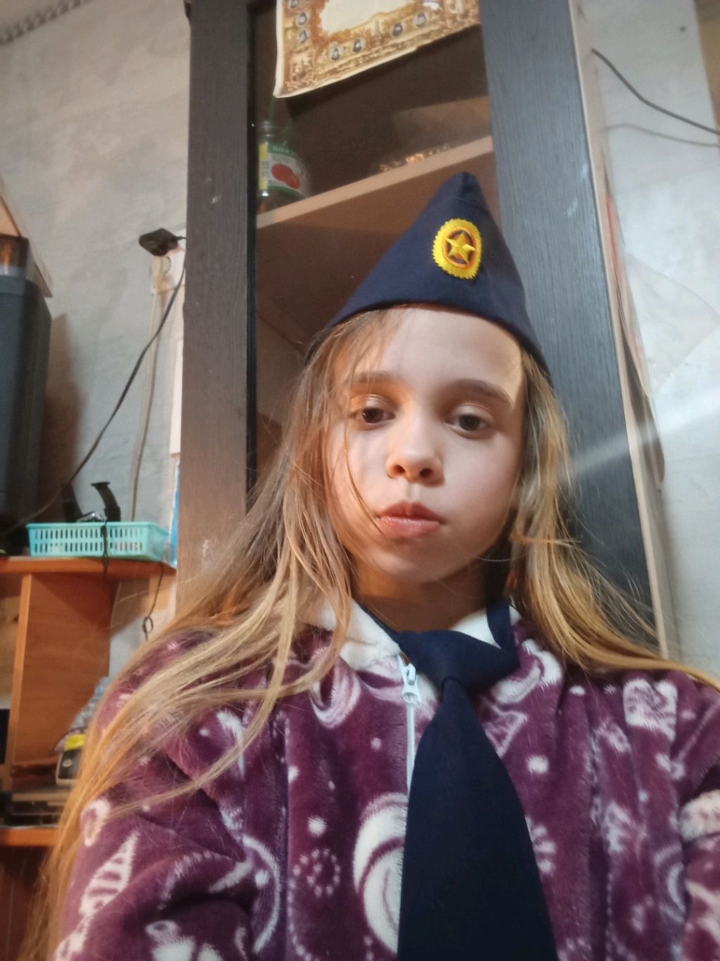 подпишись на тг Софа шоу 🥺🥺🥺