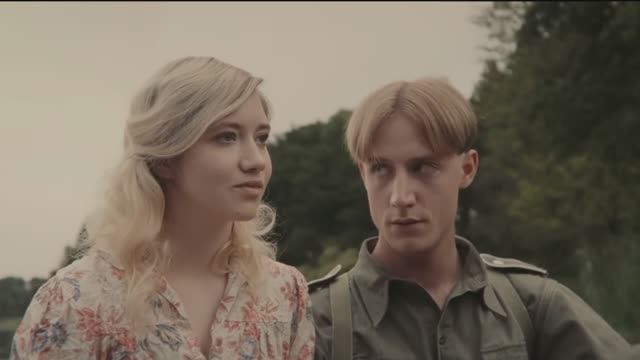 Lili Marleen. Слова: Г.Лейп.( перевод Иосиф Бродский). Музыка: Н. Шульце. Вокал: Ольга Смоленская