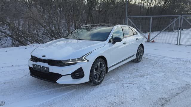 Kia K5 (2021)