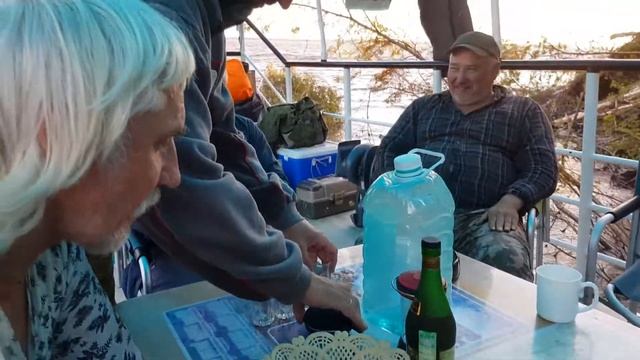 Танцы на воде, часть вторая
