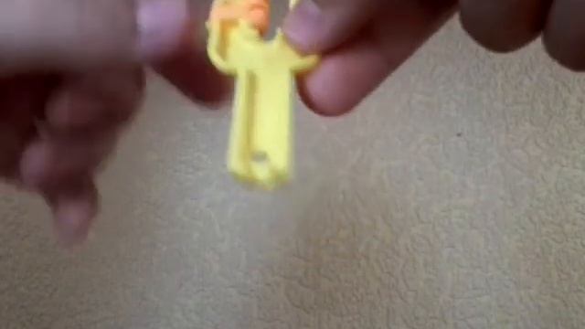 Цветочек из резинок rainbow loom