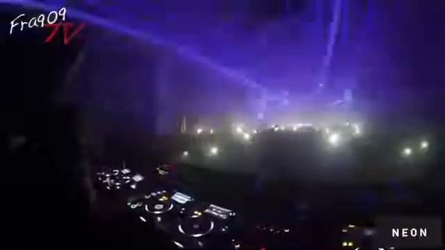Len Faki | Spazio 900 | Italy