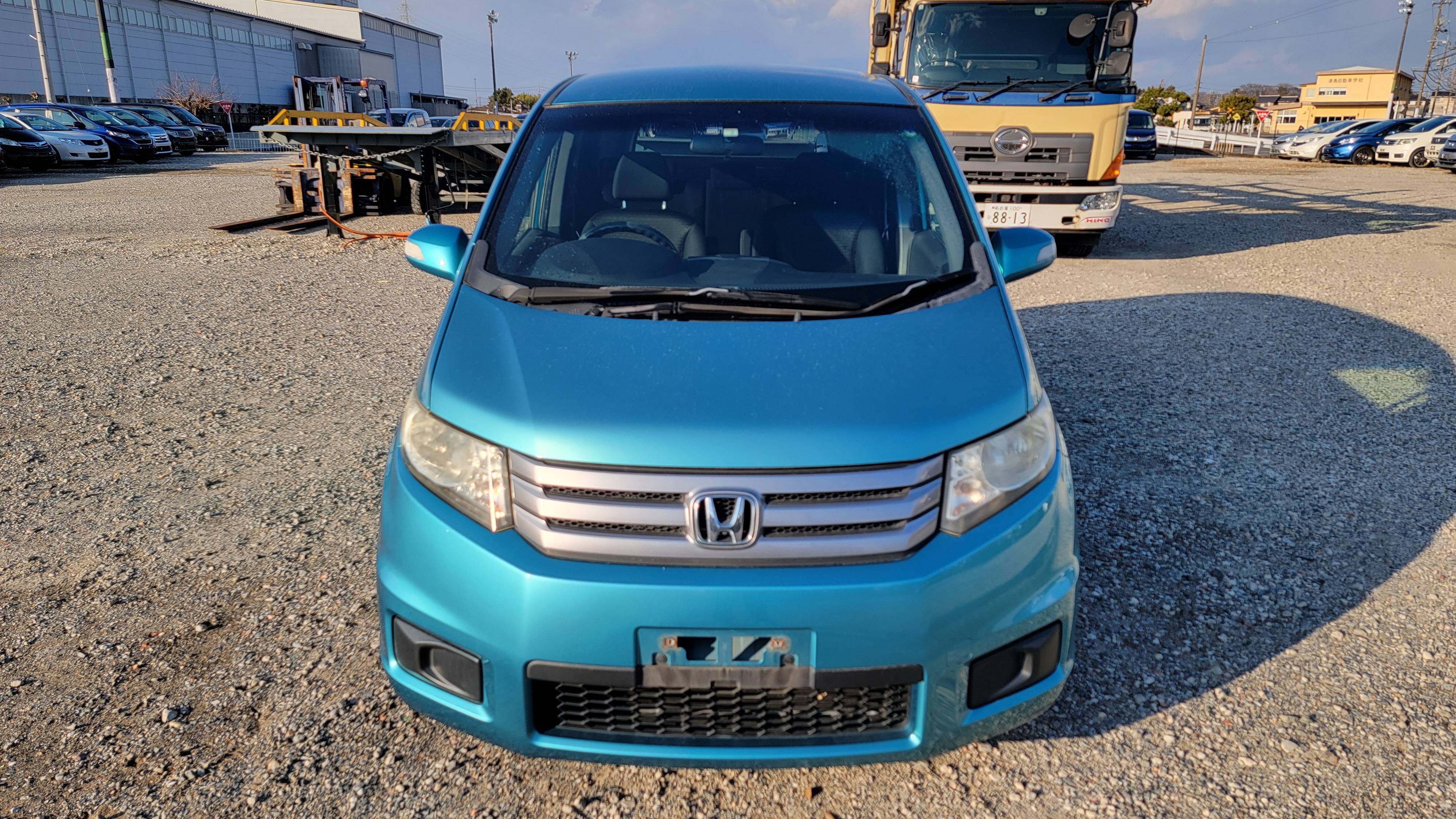 HONDA FREED SPIKE GB3-1413569