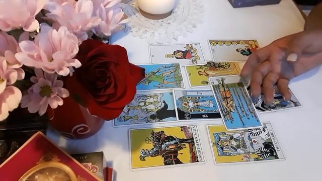 Tauro $$$Julio 8 al 15 ..cuál será tu decisión..??? Mariposa Moonarca Tarot