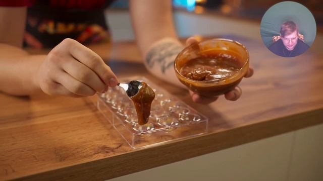 1 МИНУТА vs 1 ЧАС vs 1 ДЕНЬ КОНФЕТА РЕАКЦИЯ