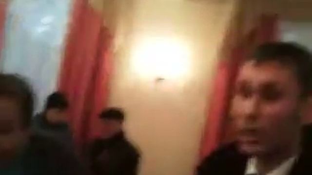 Разгар скандала