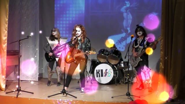 Пародия на группу "КИSS"