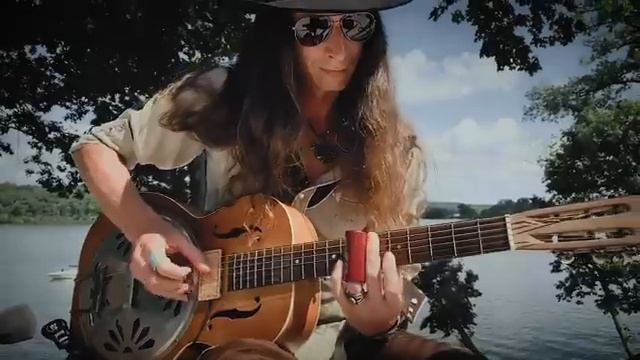 Delta Blues on Resonator Slide Guitar - Hoochie Coochie Man -