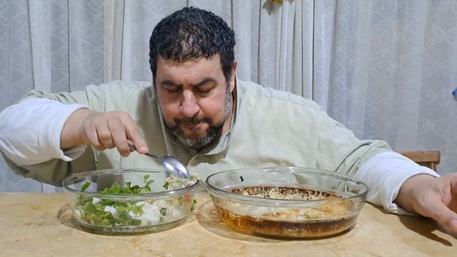 الاكيل صينية كوسة بالحليب والبيض وارز بالسمن البلدي وارز وصلطة الراجل ال هيتجوز مرة ثانية @galal2 م