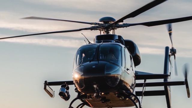 В какую сторону вращается винт у вертолета и почему