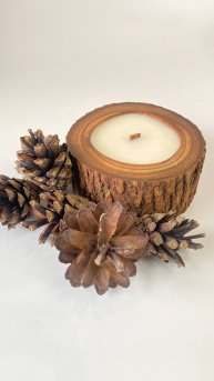 Ароматическая свеча "Древесная мелодия" в спиле с деревянным фитилем от Eco Gift