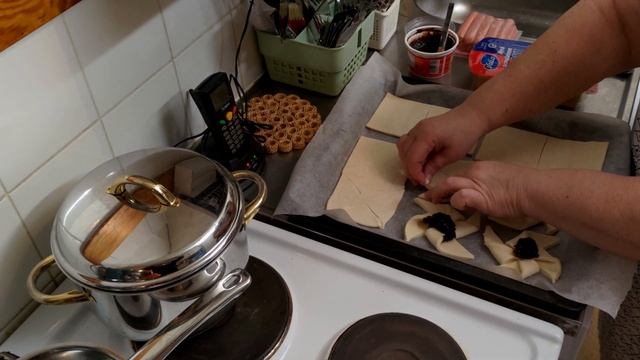 Joulun välipaherkkuja