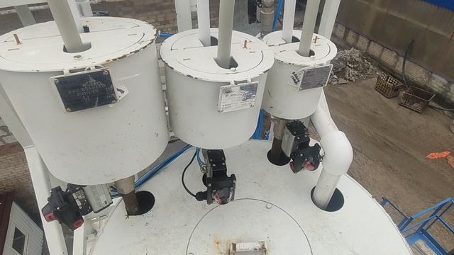 Дозаторы химии и воды для бетонного завода