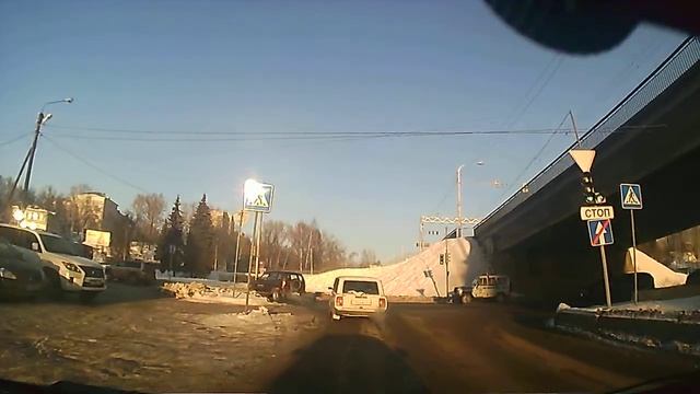 перекресток на ул.Нижняя Дебря