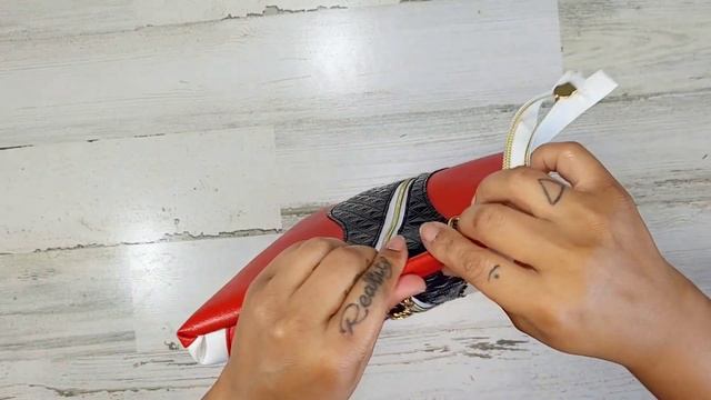 Meet Little Ceyhla! The perfect Tablet Case😍 And a cool FREE Shades holder pattern by Sewing ArtZ