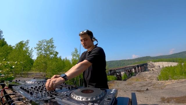 Uzun - Siberia, Taiga, Russia [Melodic Techno/Progressive House DJ Mix] 4k