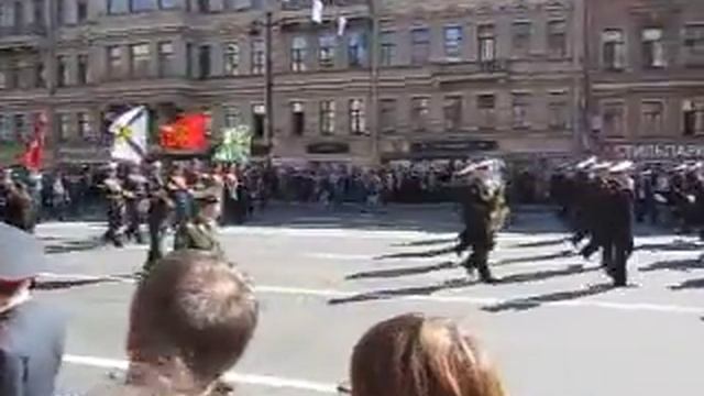 Невский проспект, СПБ, 9.Мая 2011, часть 3