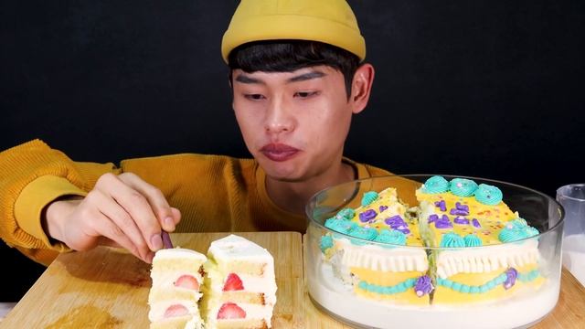 우유속에 크림치즈케이크와 달달구리 조각케이크먹방~!! Milk Cake Bánh sữa ミルクケーキ bolo de leite दूध cake MuKBang~!!