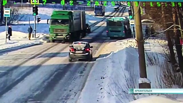 17 02 2025 Грузовик сбил двух пешеходов